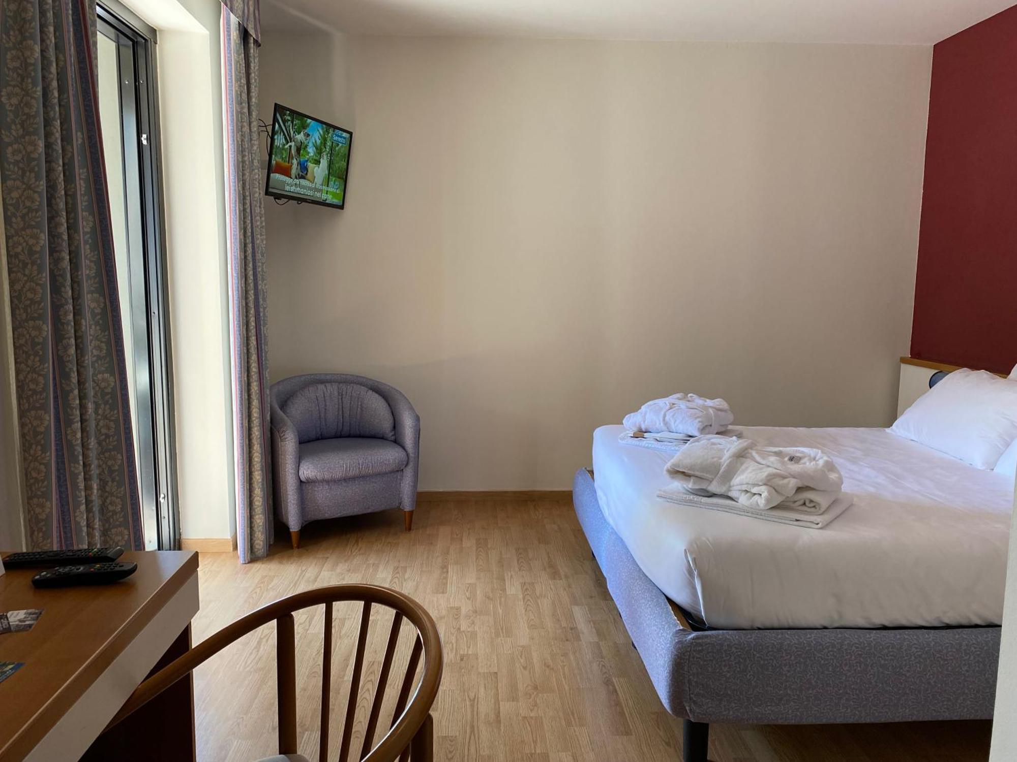 Alevic Hotel Sirmione Habitación foto
