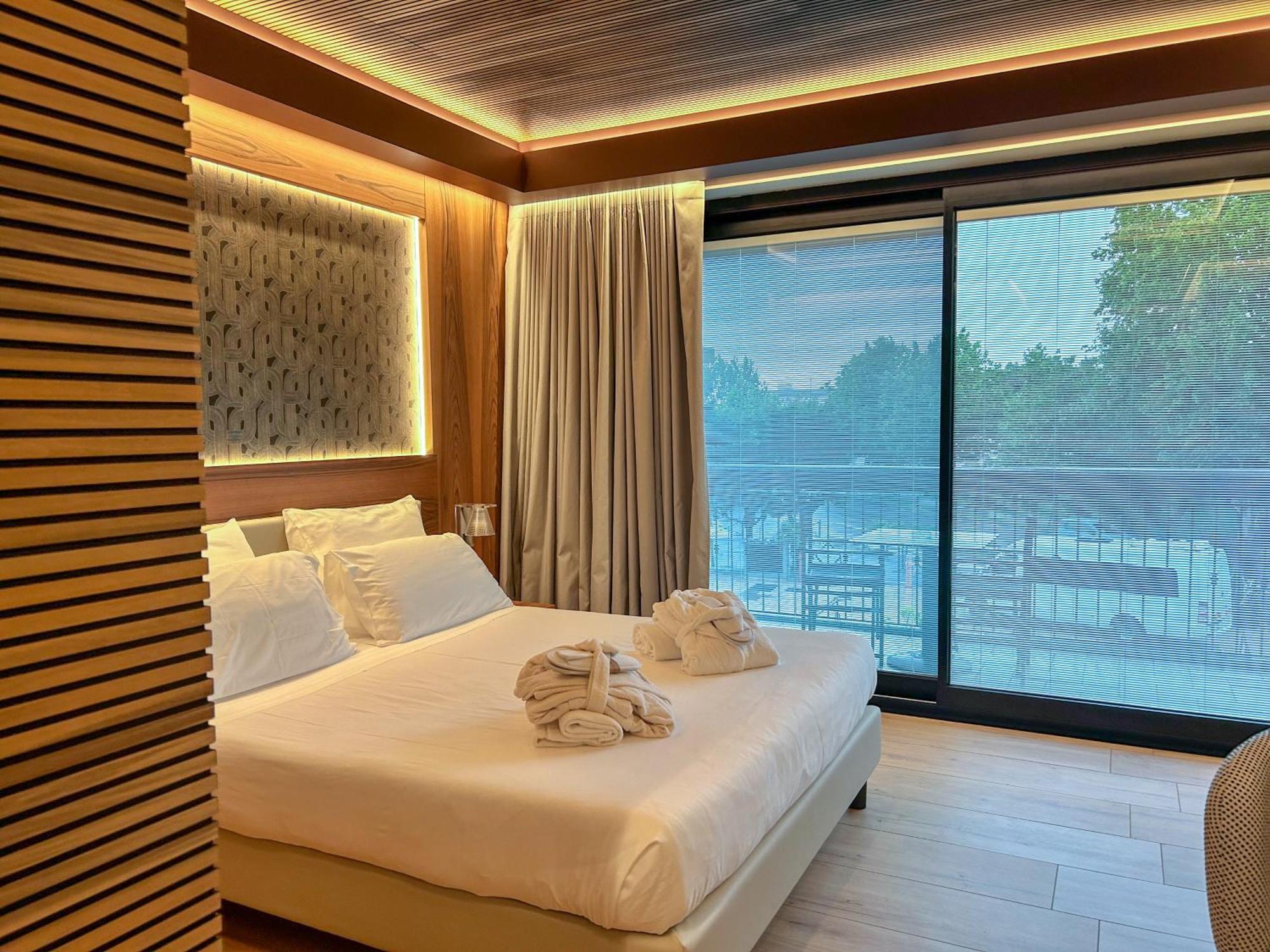 Alevic Hotel Sirmione Exterior foto