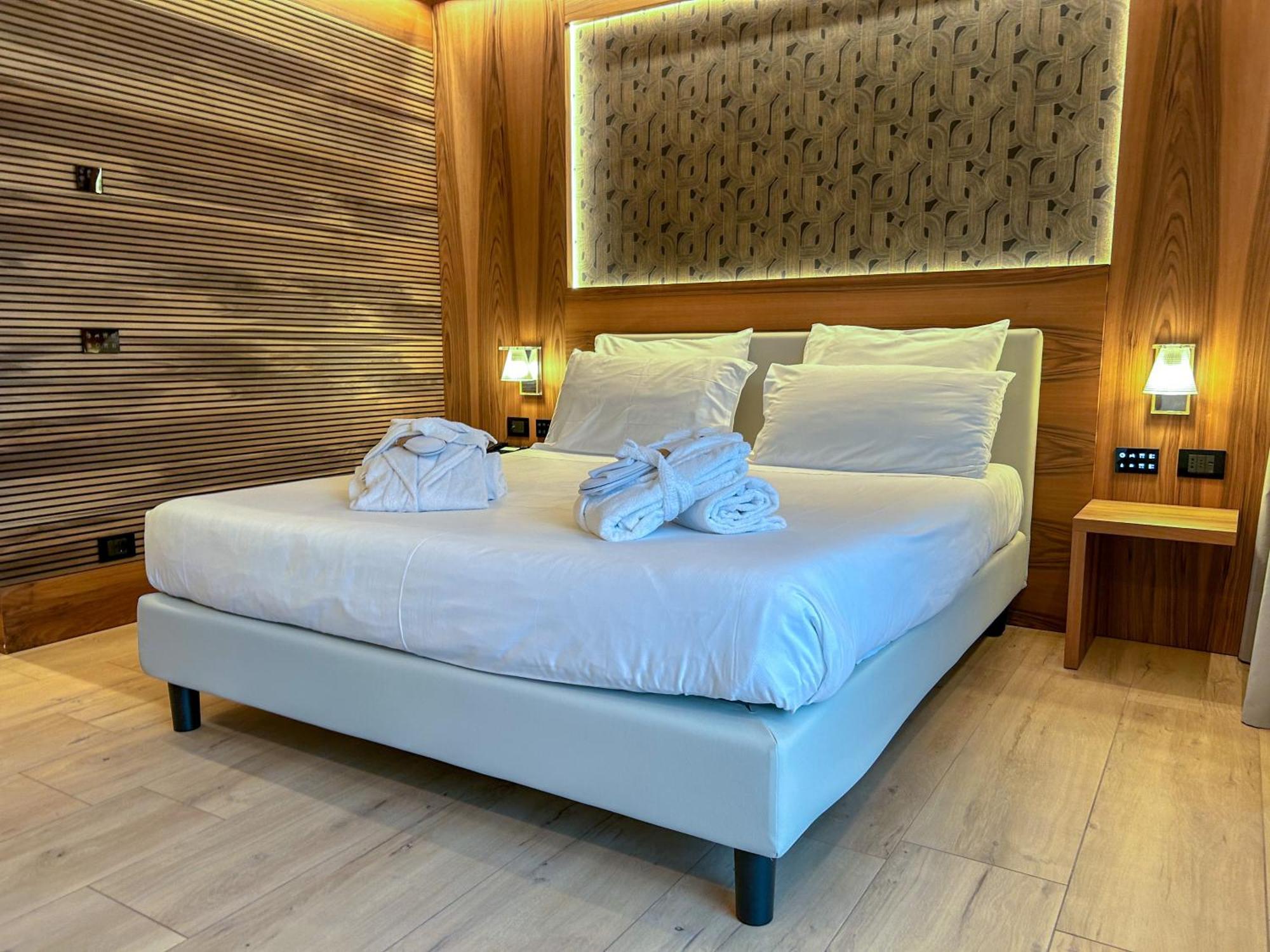 Alevic Hotel Sirmione Exterior foto