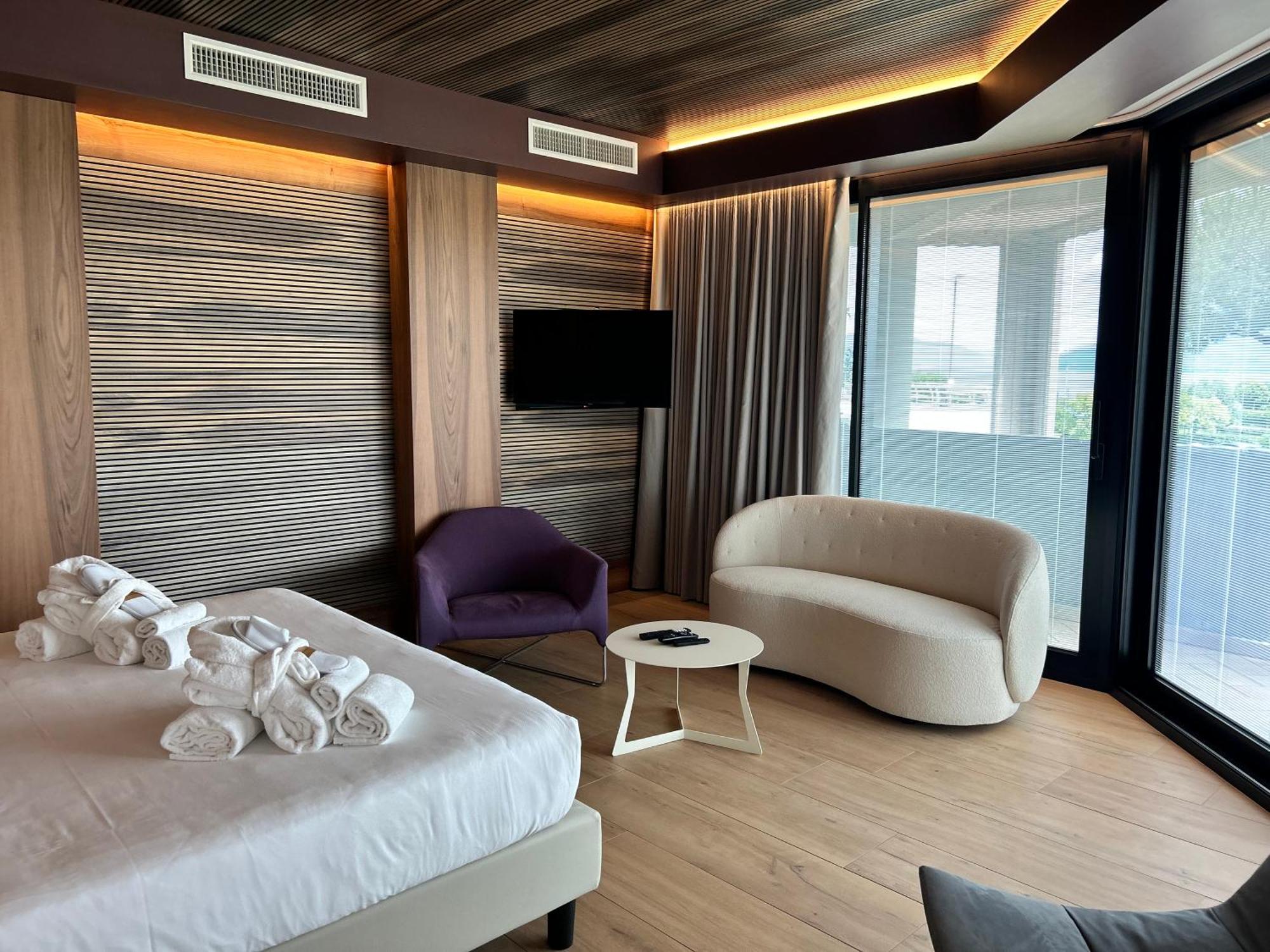 Alevic Hotel Sirmione Exterior foto